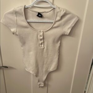 White Ribbed Bodysuit with Button Detail, size S
